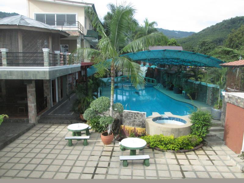 Villa Khristalene Batangas Exterior foto